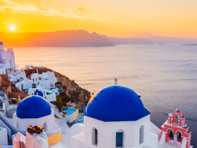 Santorini Travel Guide